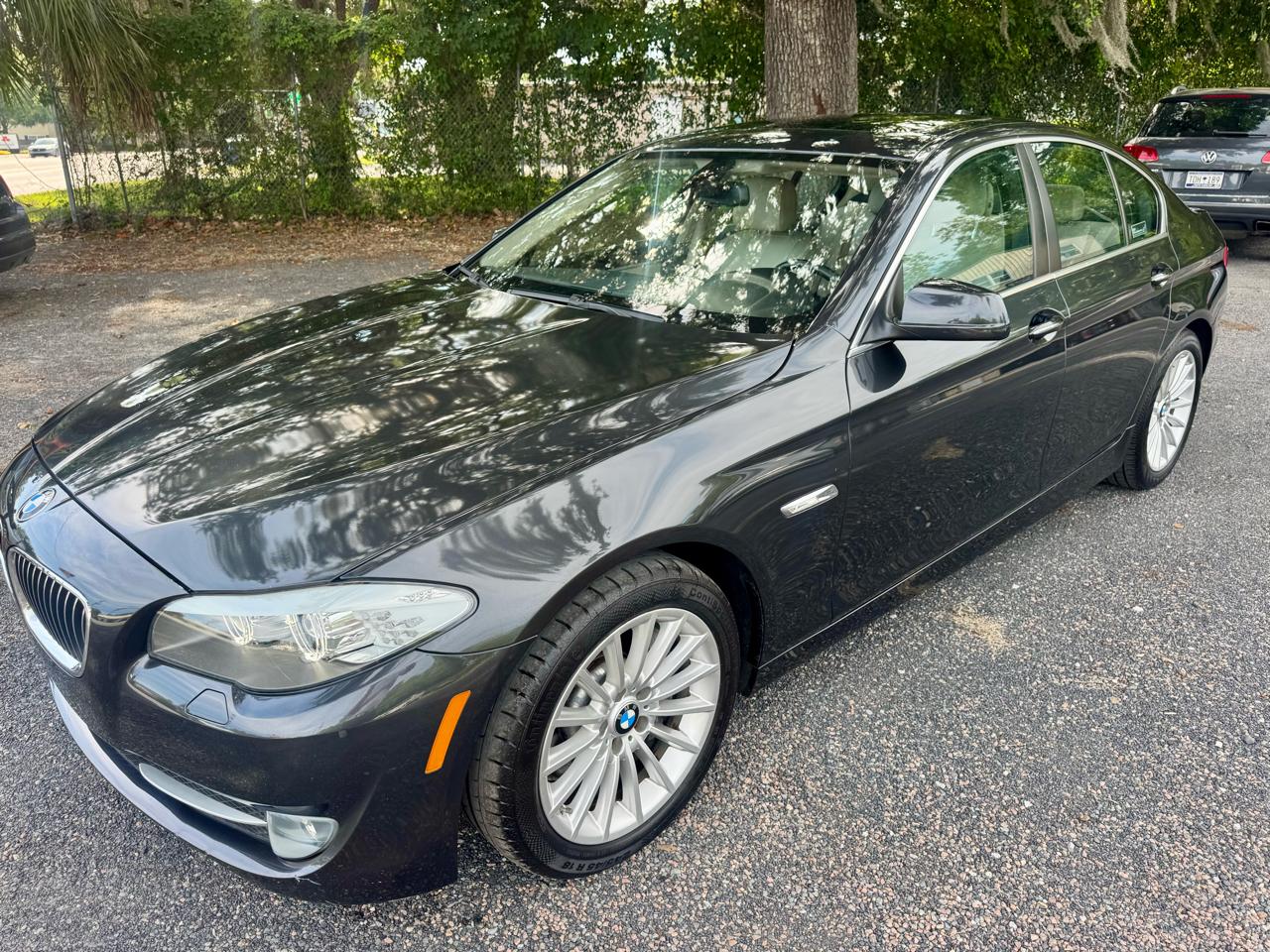 BMW 5-Series 535i 2011