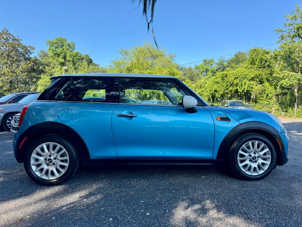 MINI Cooper Base 2015