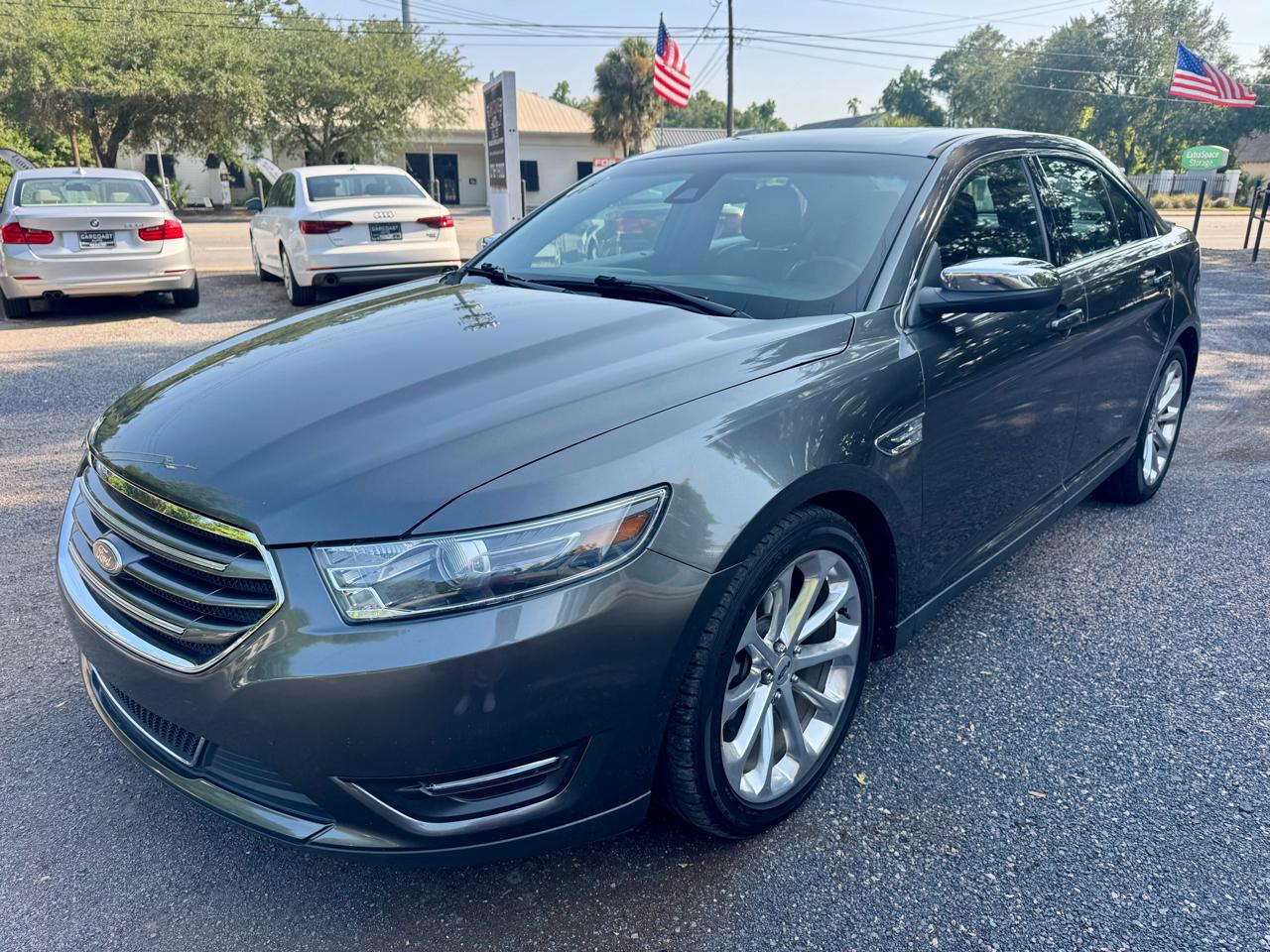 Ford Taurus Limited FWD 2015