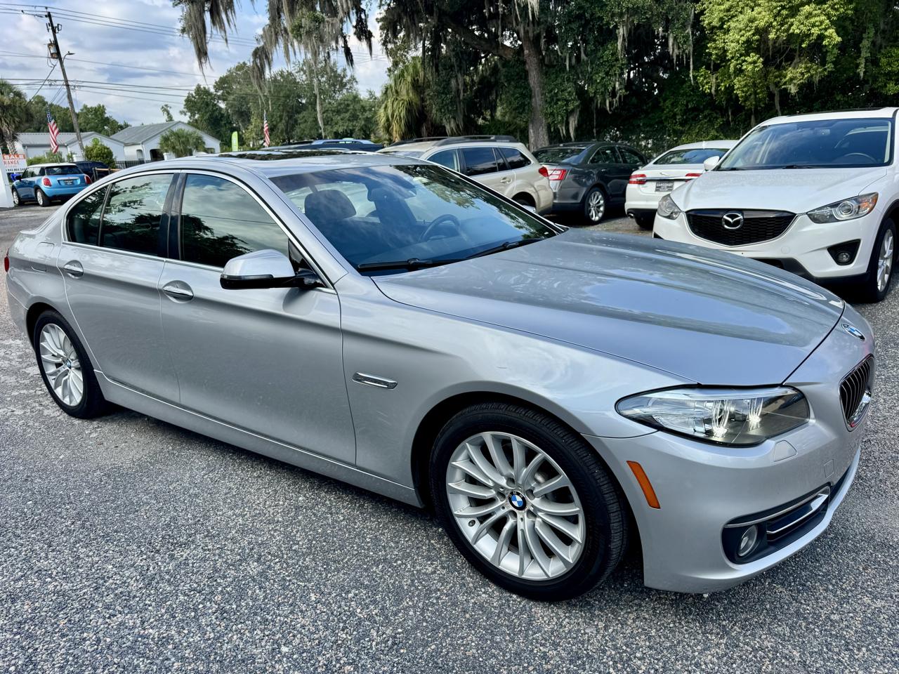 BMW 5-Series 528i 2014