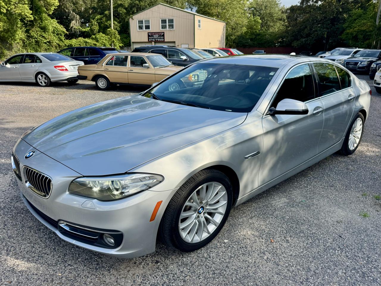 BMW 5-Series 528i 2014