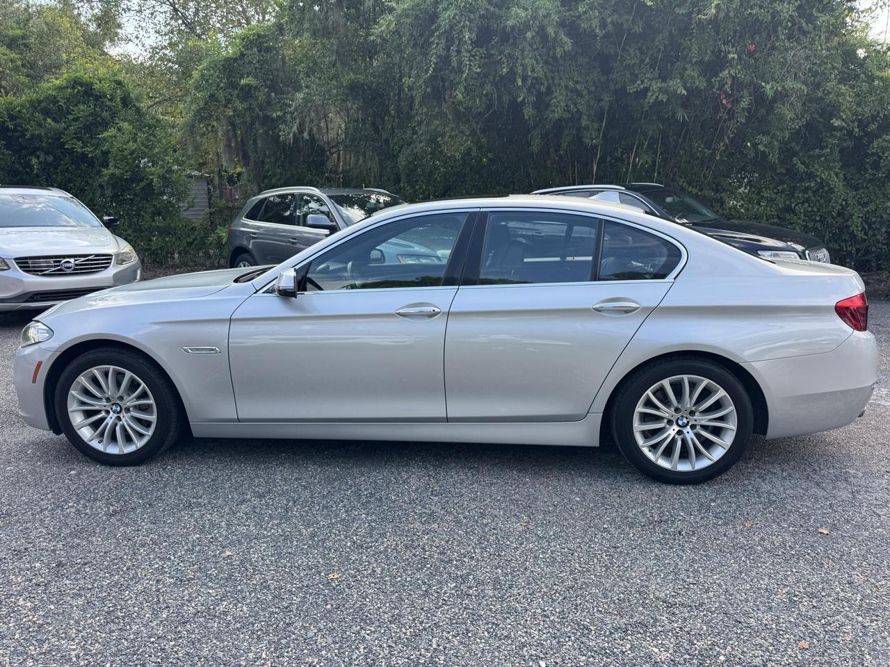 BMW 5-Series 528i 2014