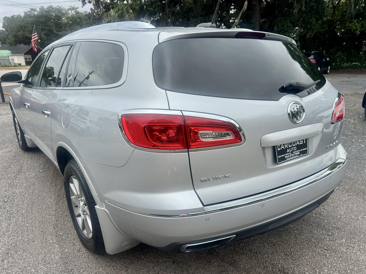 Buick Enclave Convenience FWD 2016