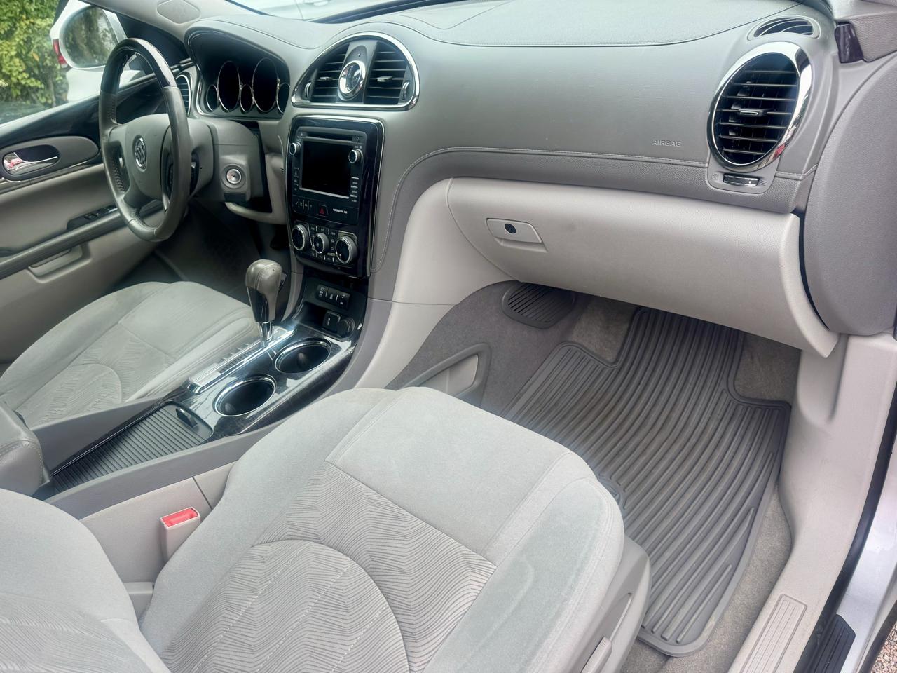 Buick Enclave Convenience FWD 2016