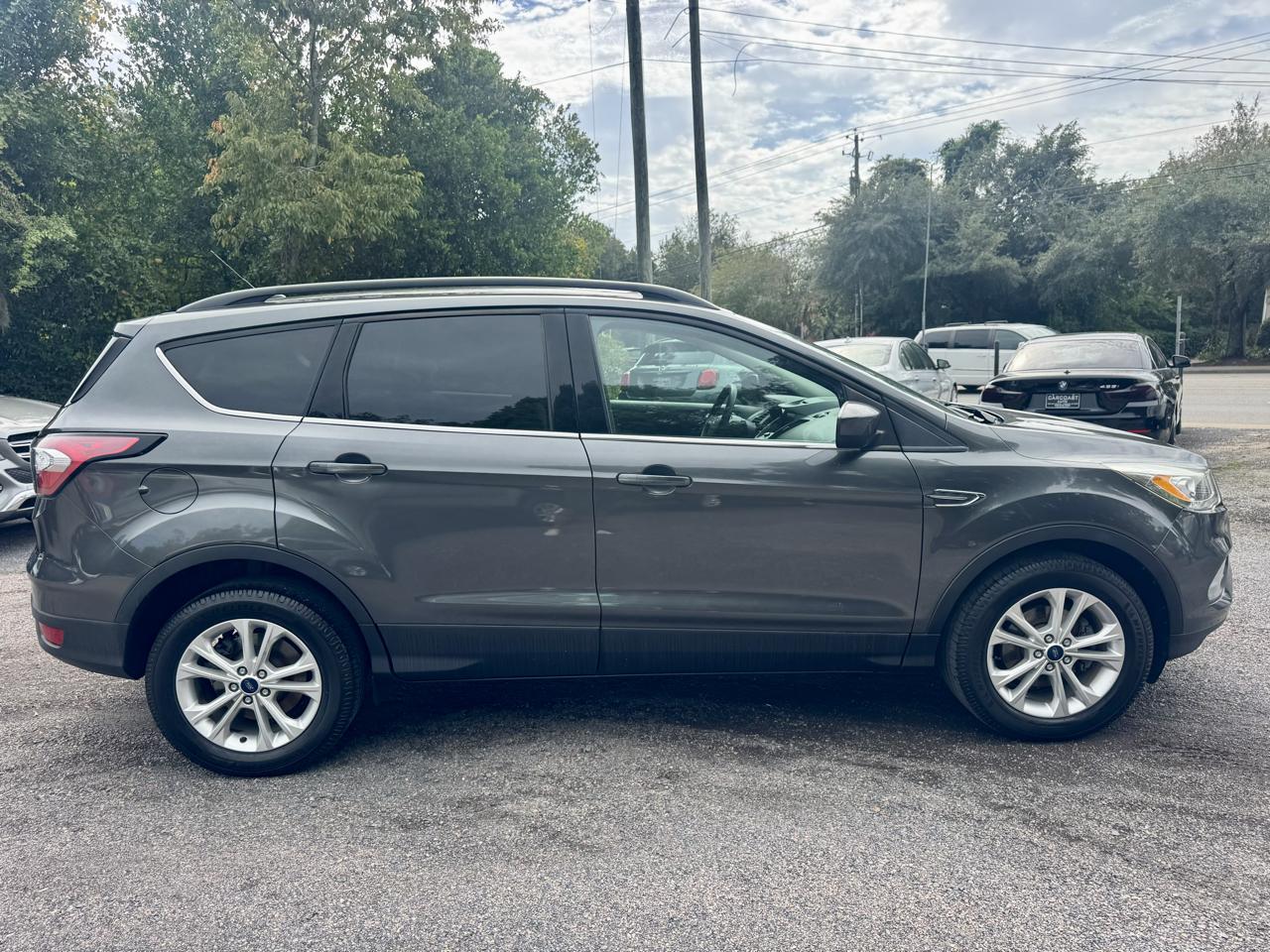 Ford Escape SE FWD 2017