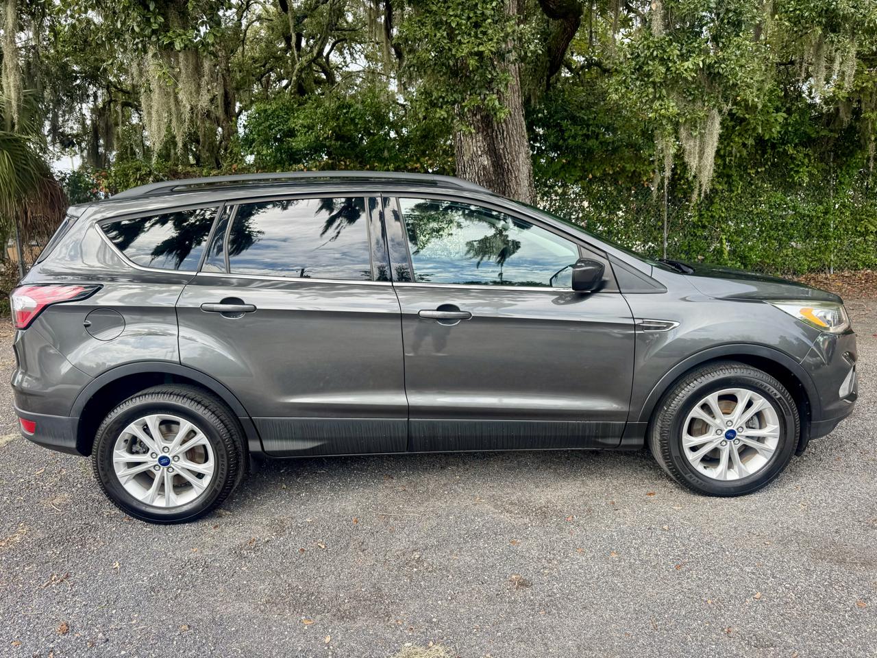 Ford Escape SE FWD 2017