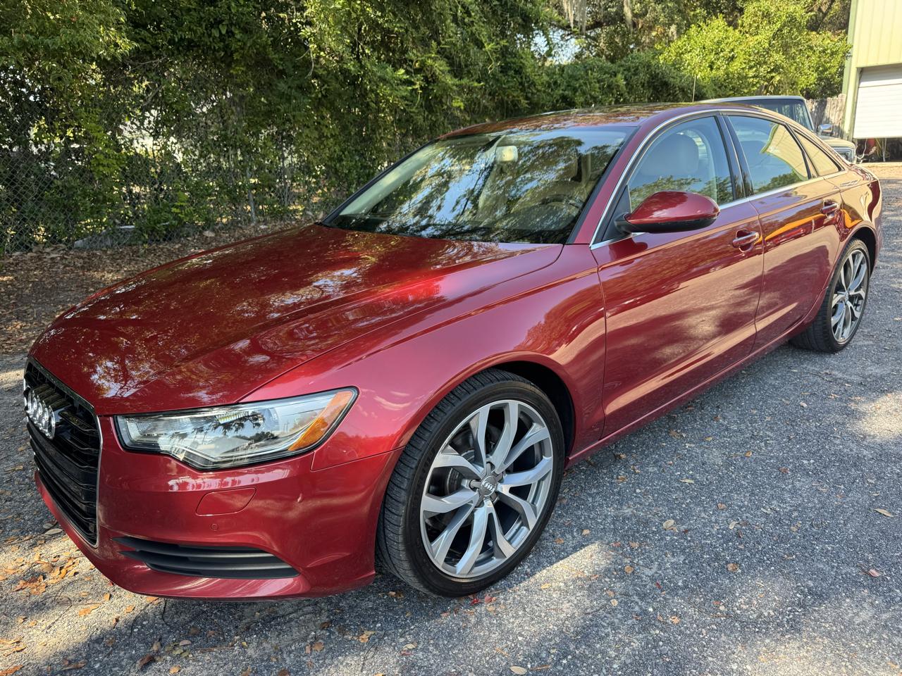 Audi A6 2.0T Premium Sedan FrontTrak Multitronic 2013