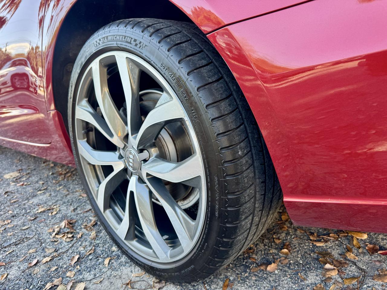 Audi A6 2.0T Premium Sedan FrontTrak Multitronic 2013