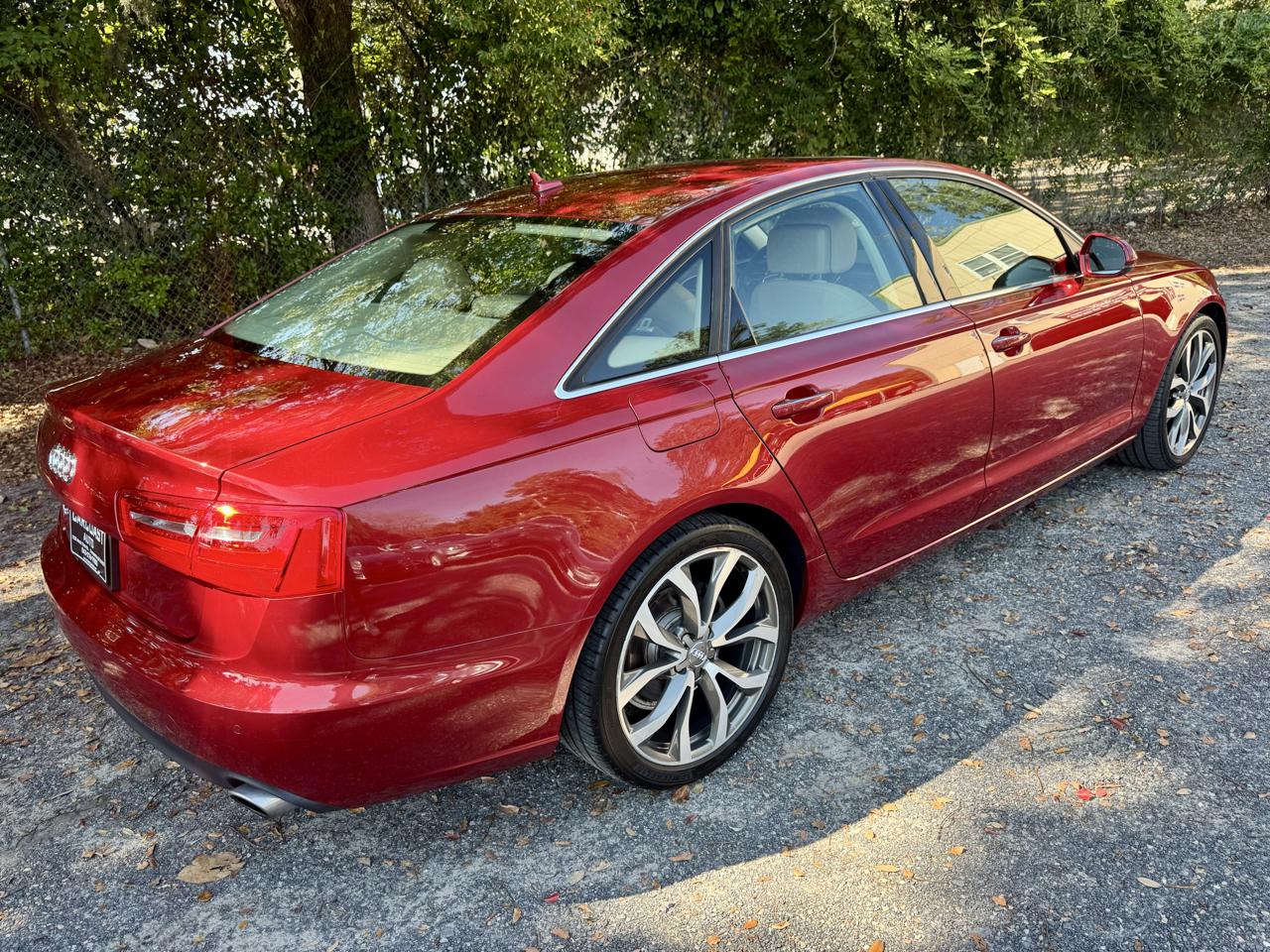 Audi A6 2.0T Premium Sedan FrontTrak Multitronic 2013