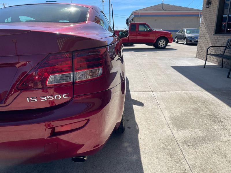 2010 Lexus IS 350C photo 11