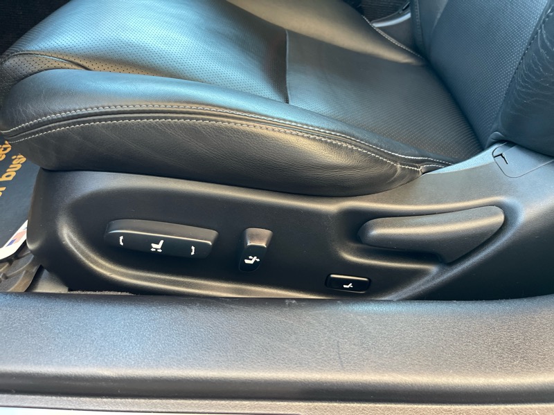 2010 Lexus IS 350C photo 22