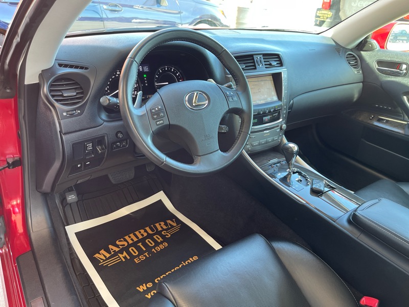 2010 Lexus IS 350C photo 25