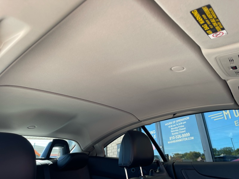 2010 Lexus IS 350C photo 35