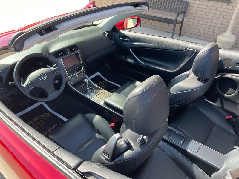 2010 Lexus IS 350C photo 43