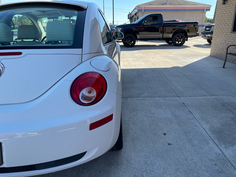 2008 Volkswagen Beetle S photo 8