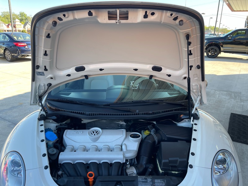 2008 Volkswagen Beetle S photo 39