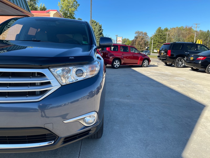 2013 Toyota Highlander SE photo 4
