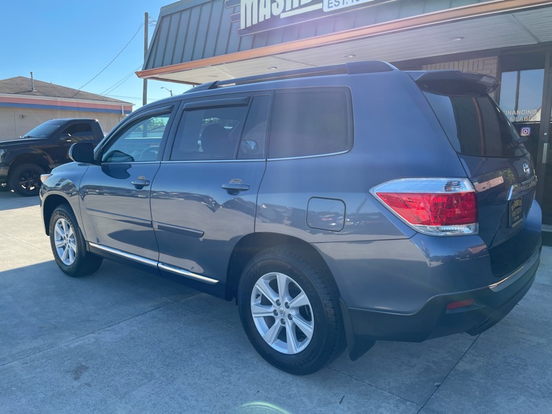 2013 Toyota Highlander SE photo 15