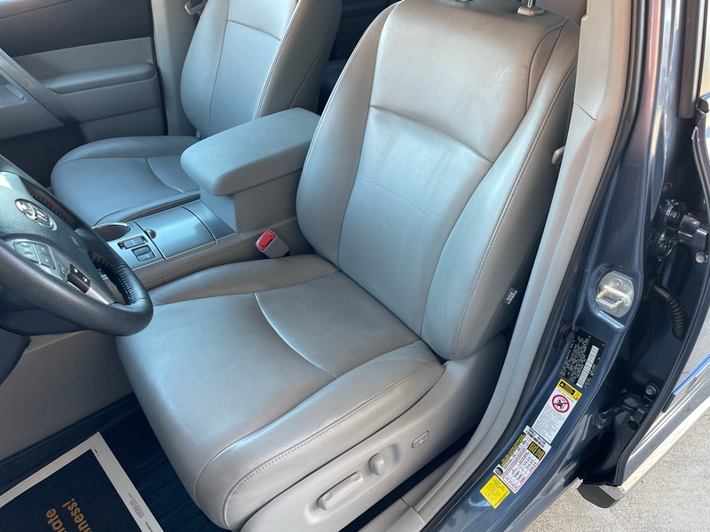 2013 Toyota Highlander SE photo 21