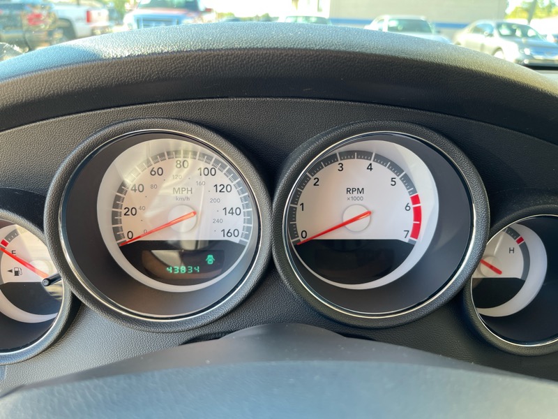 2008 Dodge Charger R/T photo 28