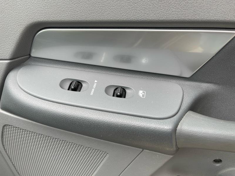 Dodge Ram 2500 SLT Mega Cab 4WD 2008