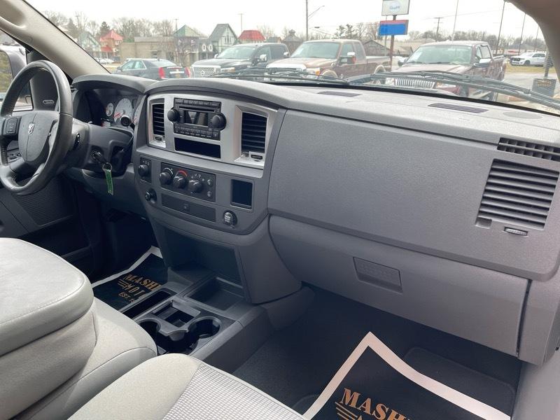 Dodge Ram 2500 SLT Mega Cab 4WD 2008
