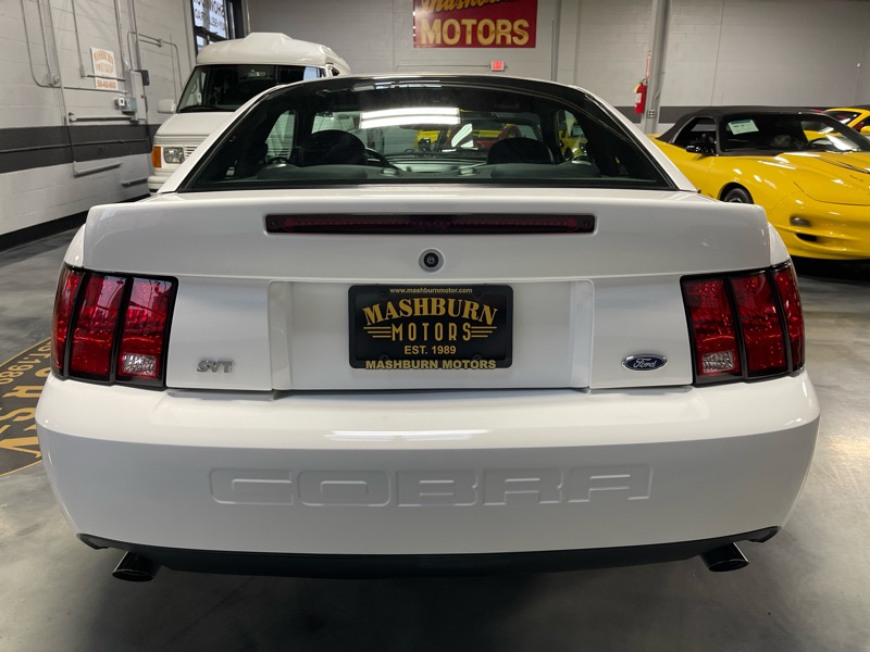 Ford Mustang SVT Cobra Coupe 2003