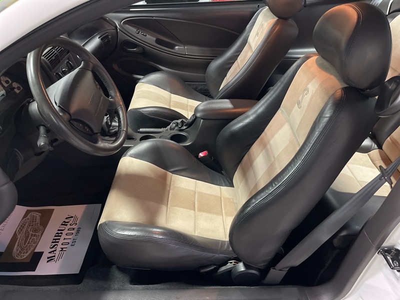 Ford Mustang SVT Cobra Coupe 2003