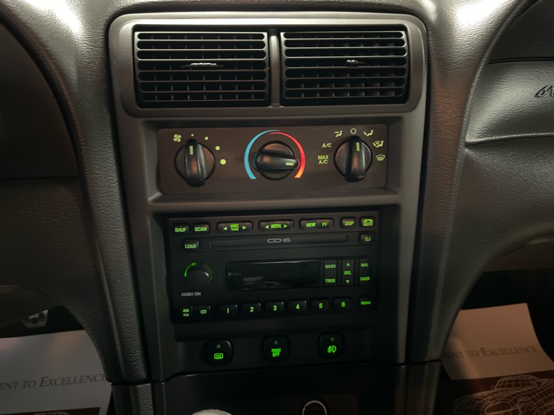 Ford Mustang SVT Cobra Coupe 2003