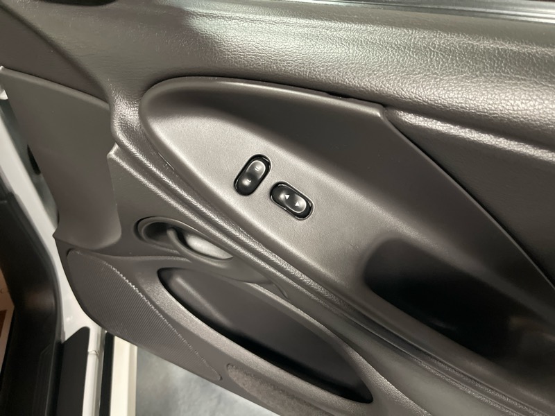 Ford Mustang SVT Cobra Coupe 2003