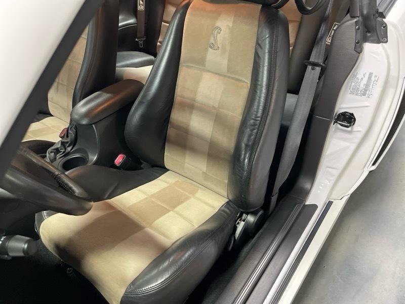 Ford Mustang SVT Cobra Coupe 2003