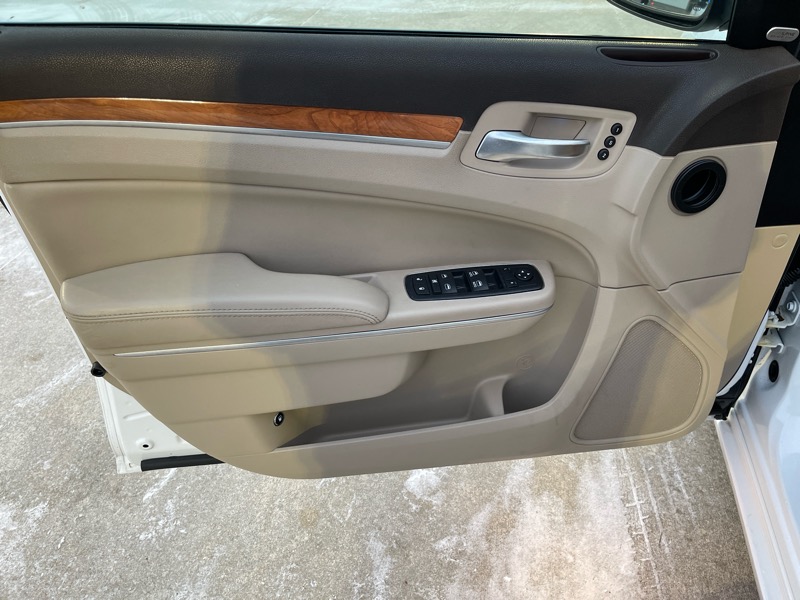 Chrysler 300 C RWD 2013