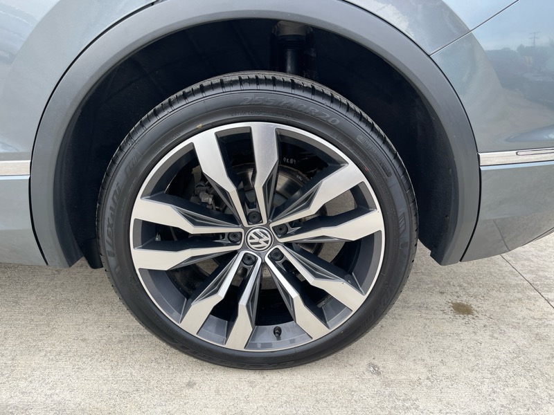 Volkswagen Tiguan  2021