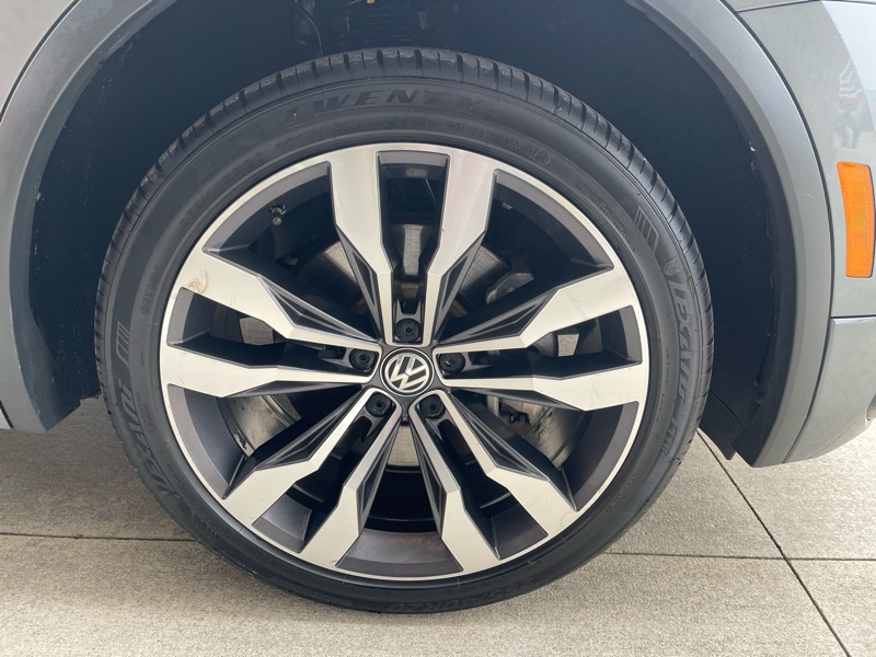 Volkswagen Tiguan  2021