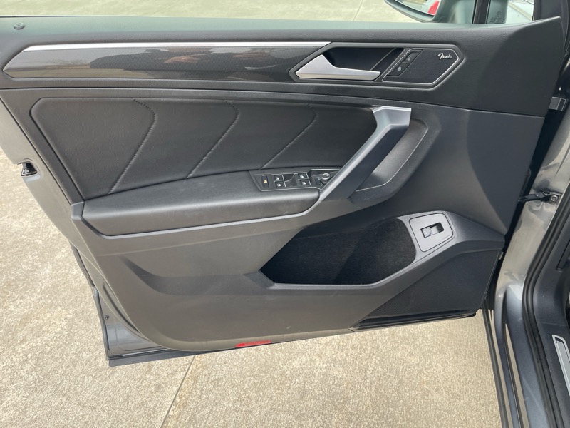 Volkswagen Tiguan  2021