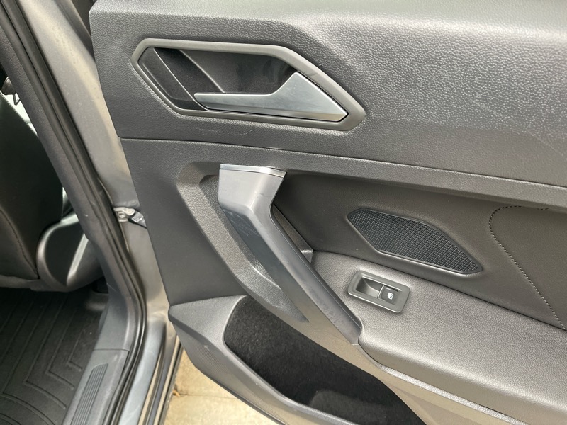 Volkswagen Tiguan  2021