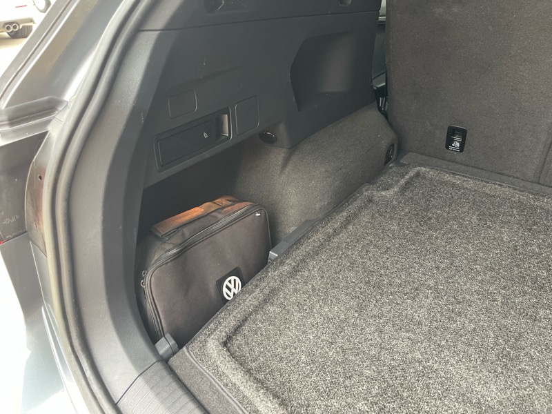 Volkswagen Tiguan  2021