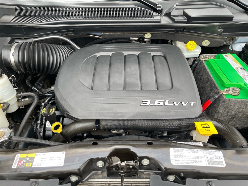 Chrysler Town & Country Limited 2013