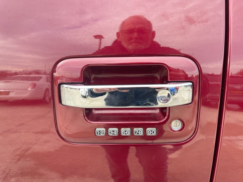 Lincoln Mark LT 4WD 2006