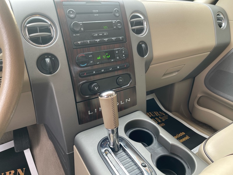 Lincoln Mark LT 4WD 2006