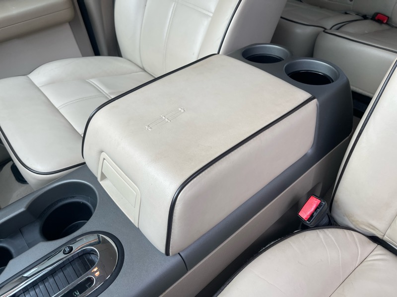 Lincoln Mark LT 4WD 2006