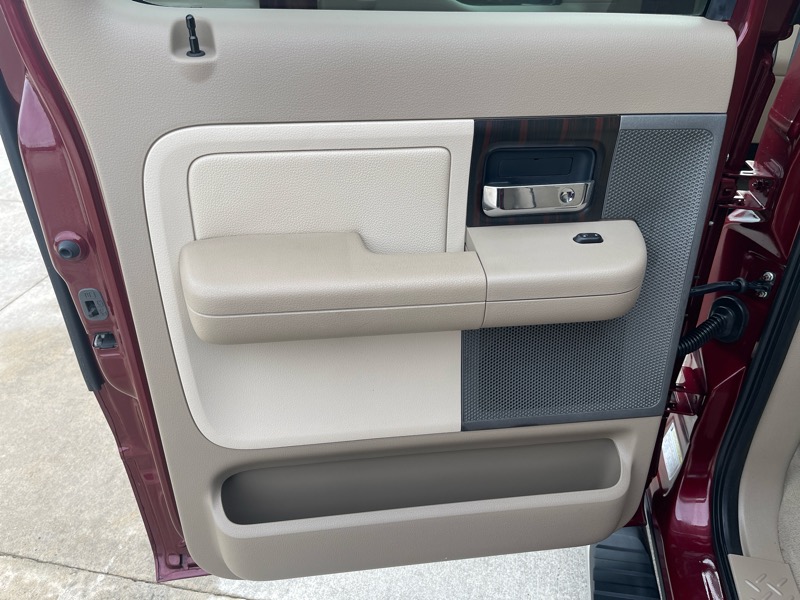 Lincoln Mark LT 4WD 2006