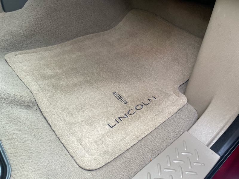 Lincoln Mark LT 4WD 2006