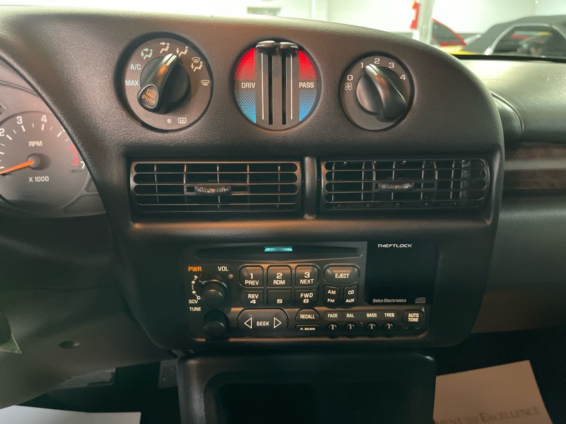 Chevrolet Monte Carlo LS 1999