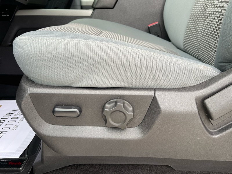 Ford F-250 SD XLT SuperCab Long Bed 4WD 2015