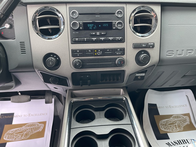 Ford F-250 SD XLT SuperCab Long Bed 4WD 2015