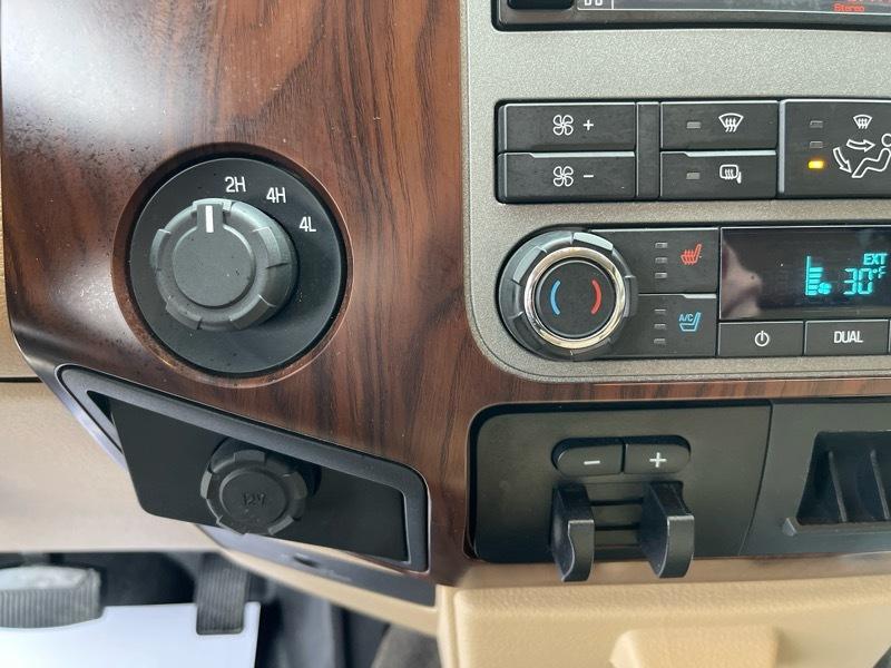 Ford F-250 SD Lariat SuperCab 4WD 2011