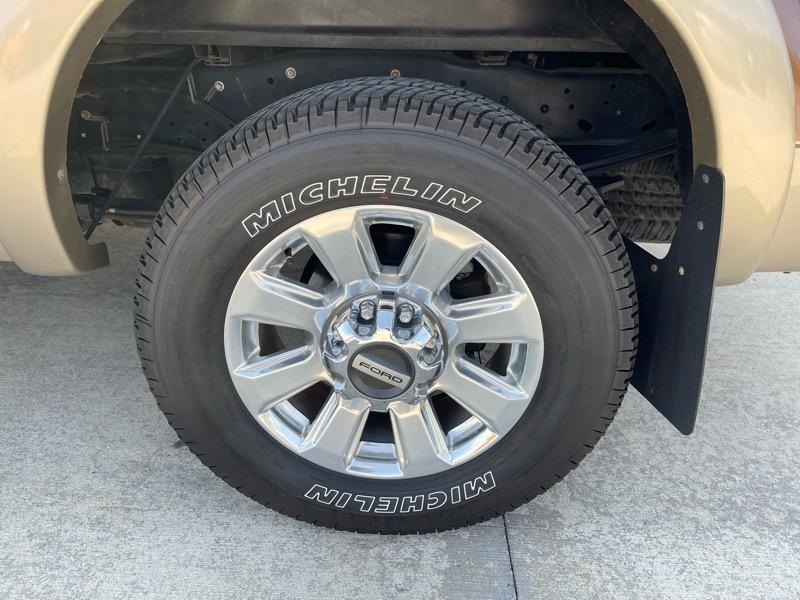 Ford F-250 SD Lariat SuperCab 4WD 2011