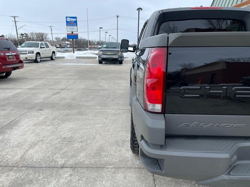 Chevrolet Avalanche 2500 4WD 2002