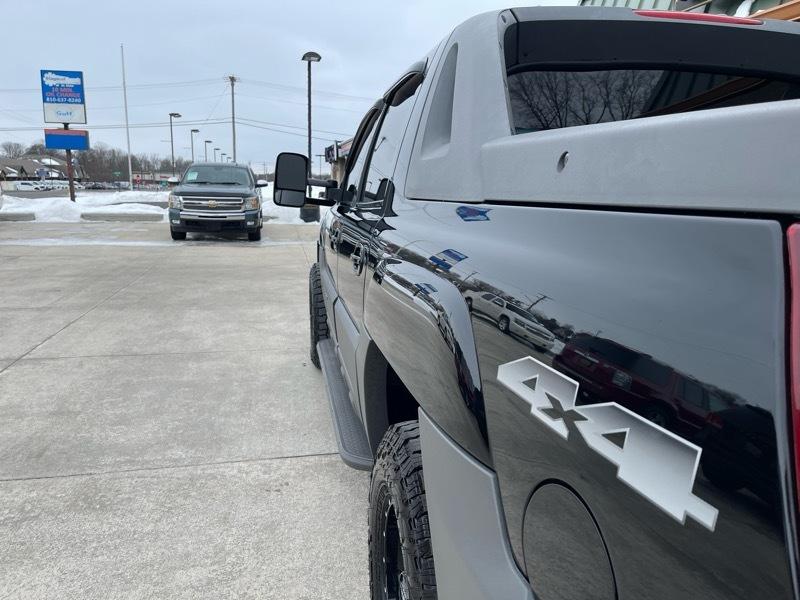 Chevrolet Avalanche 2500 4WD 2002